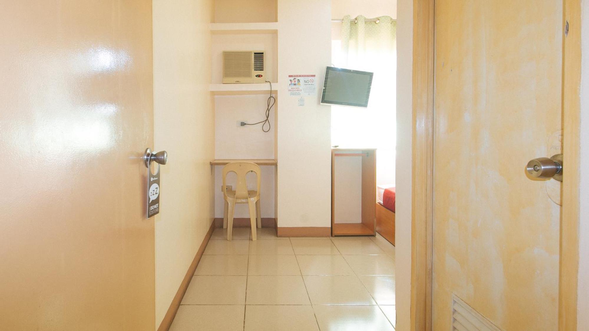 Reddoorz @ Asiana Pension Inn Mandawe Exterior photo